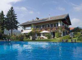 Bosch Hermann, hôtel avec piscine à Grassau