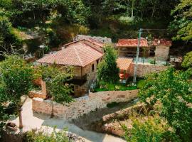 Casa Escondida Aveiga, hotel in Chantada