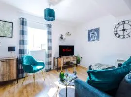 Stylish Chester City Centre apartment by 53 Degrees Property, Ideal for Couples & Business Professionals - Sleeps 4