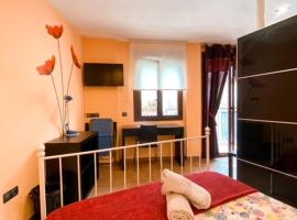 Apartamentos Turisticos Graus, hotel v destinaci Graus