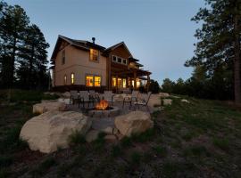151 Oak Road, villa in Durango