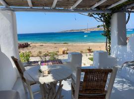 Palio Karnagio Παλιό Καρνάγιο, hotel in Koufonisia