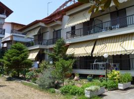 Manos Kritikakis Apartments, hotell i Platamonas