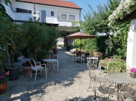 Pension Amelie, guest house in Mörbisch am See