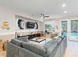 Pool and Spa Home on Golf Course in Surprise!