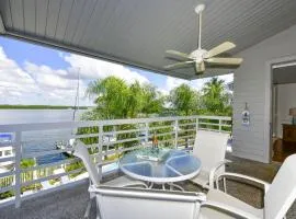 Harbor Villa Club 305