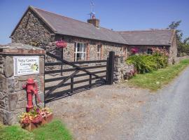 Sally Gardens Cottage, holiday home in Downpatrick