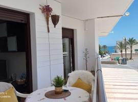 LA PITA- Terraza con vistas al mar & parking, a 1 min de la playa