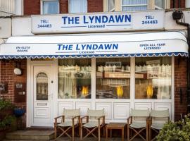 Lyndawn hotel, Cama e café (B&B) em Blackpool