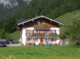 Fluchthäusl Ferienwohnung, apartment in Ramsau