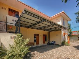RedDoorz Syariah near RS Harapan Bunda Banda Aceh, hotel v destinaci Geutieue