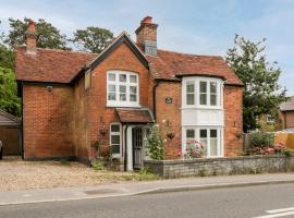 Oakapple Cottage, holiday home in Lyndhurst