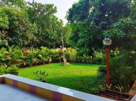 KD AAMRAI FARM 2BHK HOUSE, hotel v destinaci Titwala
