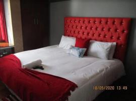 Imimangaliso Guest House, отель в городе Мтата