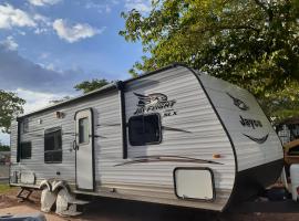 2017 Camper located at the St. George RV Park!, hotel cerca de Pine Valley Chapel, St. George