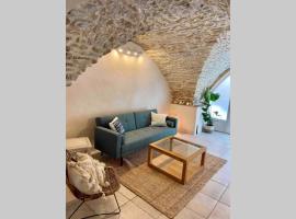 Superbe appartement en pierre fraîchement rénové, alquiler temporario en Bernis