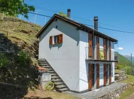 Chalet Baita Pimpisnino by Interhome