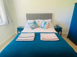 Eagle House Holiday Let, apartment in Bude