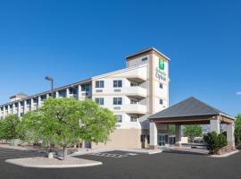 Holiday Inn Express & Suites Colorado Springs-Airport by IHG, hotel in Colorado Springs
