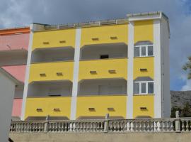 Apartments Anton, hotel i Pag