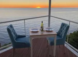 *Newly listed* Couples Clifftop Retreat