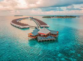 The Standard, Huruvalhi Maldives, hotell sihtkohas Raa Atoll