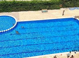 APARTBEACH TURQUESA 506 Vistas Playa y Climatizado, rizort u gradu La Pineda