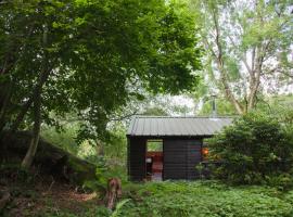 Peaceful Nature Retreat, hotel near Wakehurst Place, West Hoathley