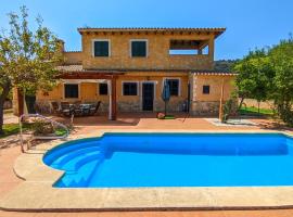 El ponton house, Villa close to palma town for groups and families, hotel em Plamanyola