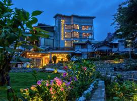 Woodrock Luxury Botique Hotel: bir Manāli, New Manali oteli