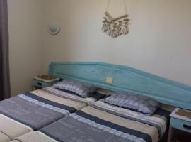 Casa Camar, serviced apartment in Corralejo