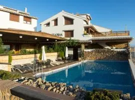 Alhanda Apartahotel