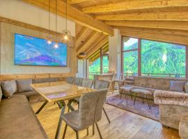 Ski-in Ski-out Chalet Maiskogel 17A - by Alpen Apartments، كوخ في كابرون