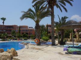 Limnaria Gardens Paphos, near beach, hotel din Paphos