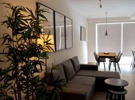 Sliema, Stylish 2 Bedroom Apartment with Parking