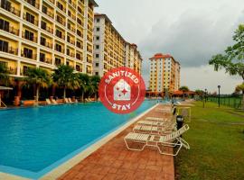 OYO HOME 90301 Suria Service Apartments Bukit Merak Laketown Resort, hotel in Taiping