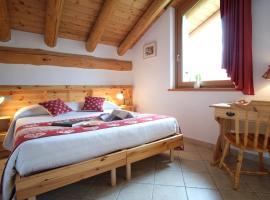 Chambres d'Hotes Rue Saint Bernard, hotel v destinaci Rhemes-Saint-Georges