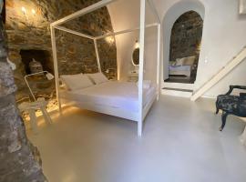 Lida Mary, hotel u gradu 'Mestá'