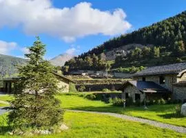 Les Pardines 1819 Mountain suites & SPA