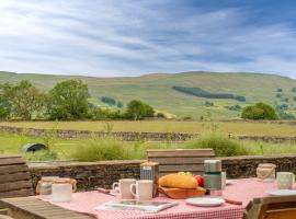 West Shaw Cote Cottage, holiday home in Leyburn