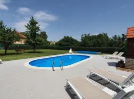 Villa Mons Aureus