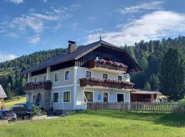 Ferienwohnungen Almsonne, hotel v destinaci Thomatal