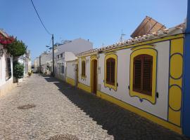 Cabanas de Tavira Unique, Luxury 2,5 bedroom House 50 meters to the water, holiday home in Cabanas de Tavira