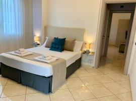 Tuanis, hotel v Neapoli