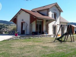 Gîte La Tuilière, 4 pièces, 6 personnes - FR-1-496-107, hotel v mestu Saint-Priest-la-Prugne