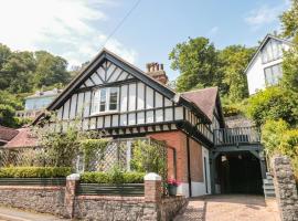 1 The Old Coach House, hotel em Dartmouth