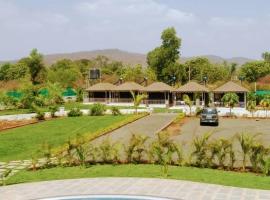 Sentosa Farms, отель в городе Chinchavli