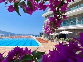 Toto Boutique Hotel & Apartments, hotel s bazénem v destinaci Vlorë