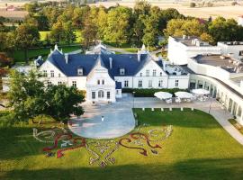 Hotel Pałac Romantyczny, ξενοδοχείο σε Turzno