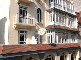 AUBERGE RIVA BELLA: Le Touquet-Paris-Plage şehrinde bir hostel